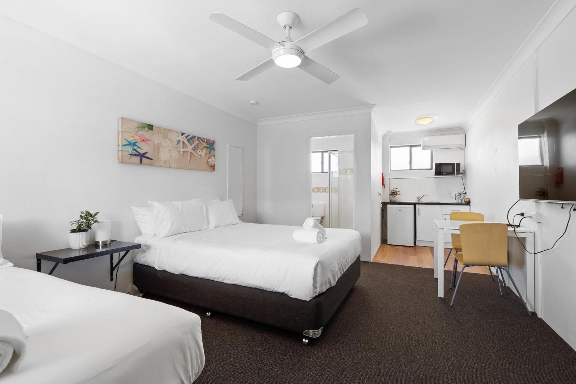 Triple Room,1765347991:JPEG